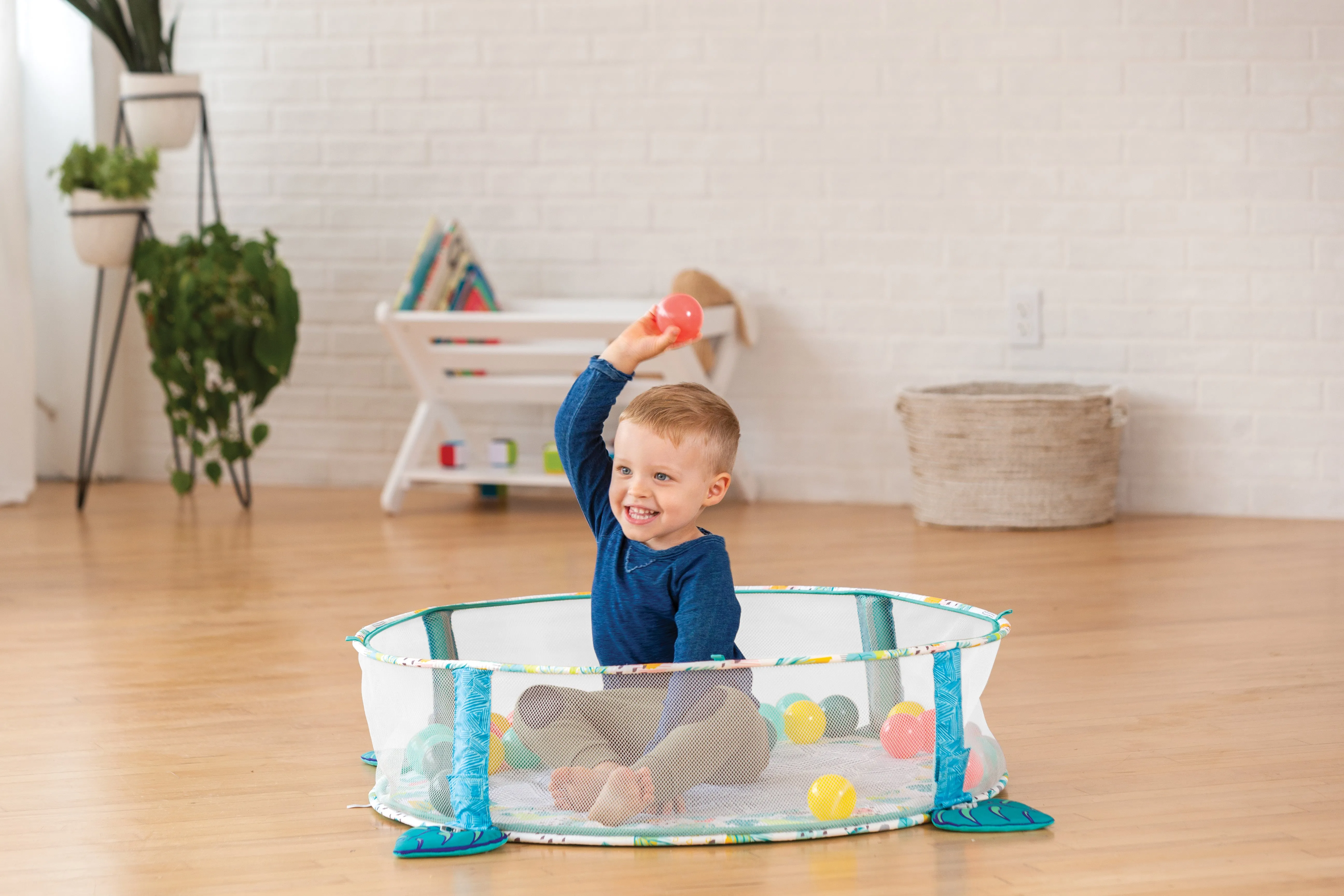 3-IN-1 JUMBO ACTIVITY GYM & BALL PIT