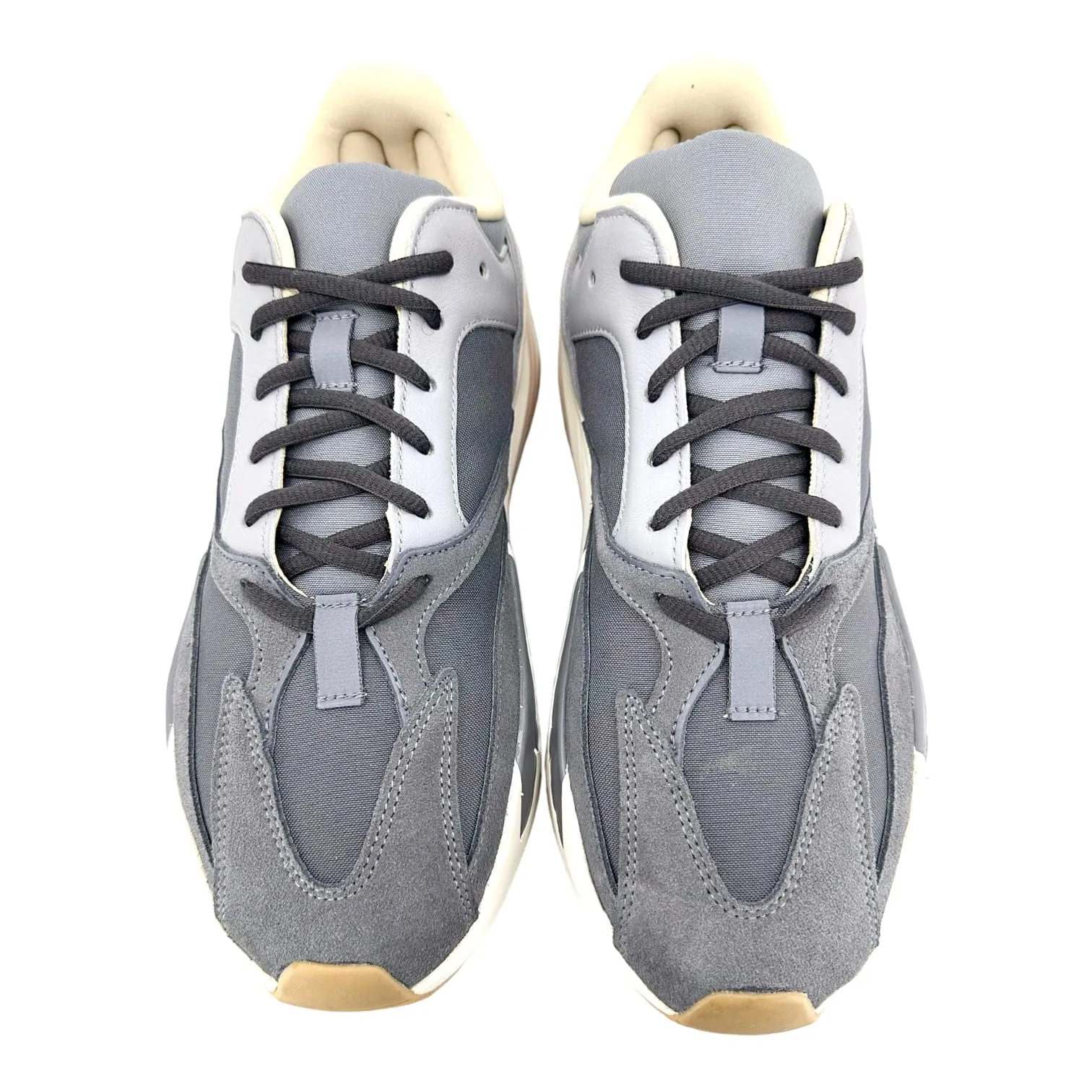 adidas Yeezy Boost 700 Magnet Pre-Owned