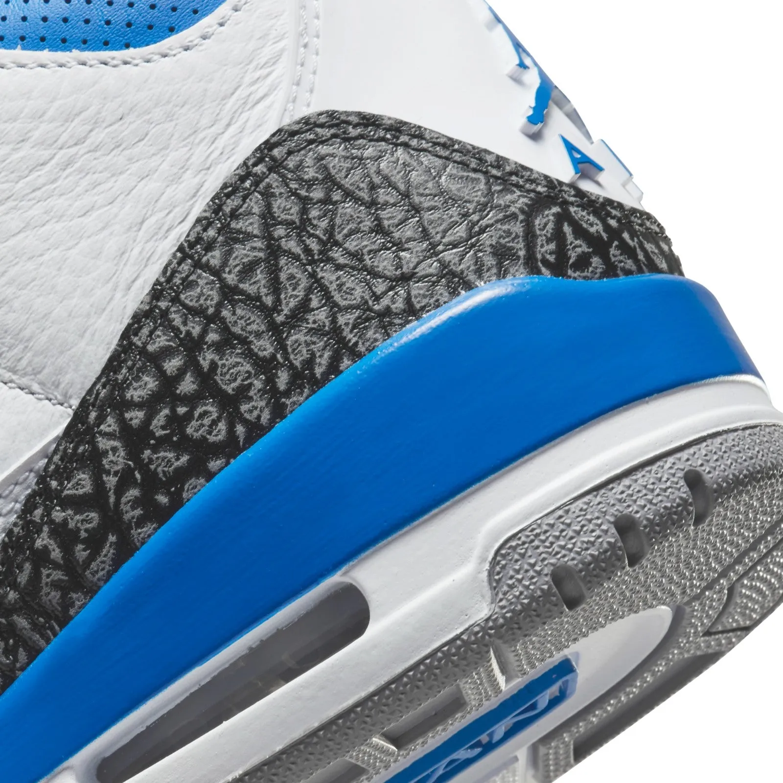 Air Jordan 3 Retro 'Racer Blue' CT8532-145