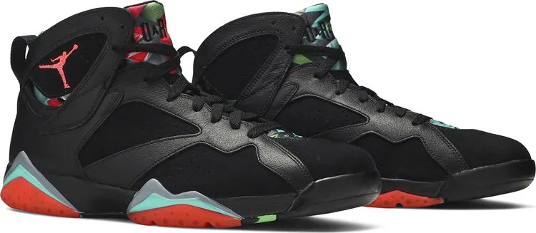 Air Jordan 7 Retro 30th Barcelona Nights Sneakers, Black