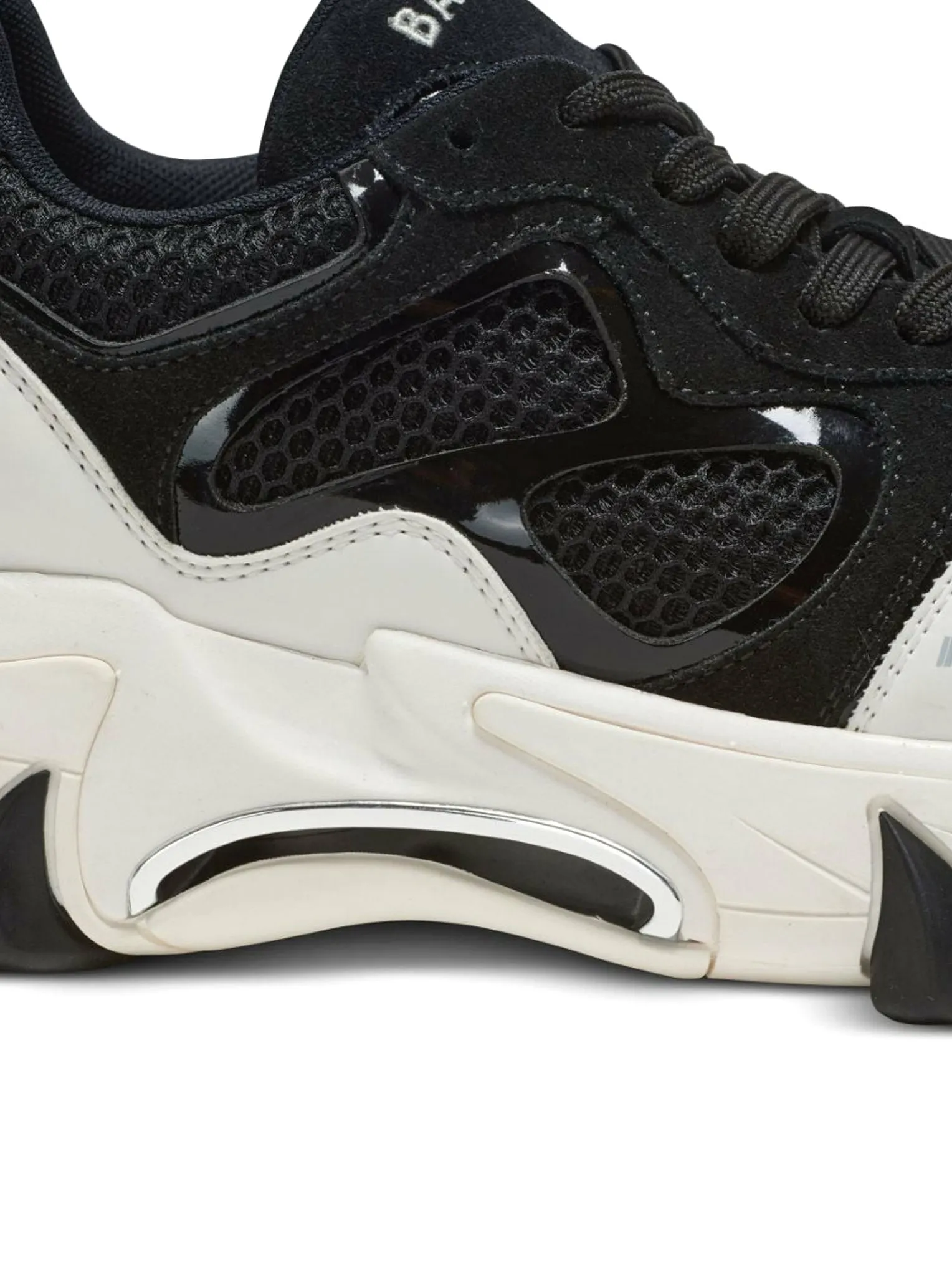 B-EAST SNEAKERS