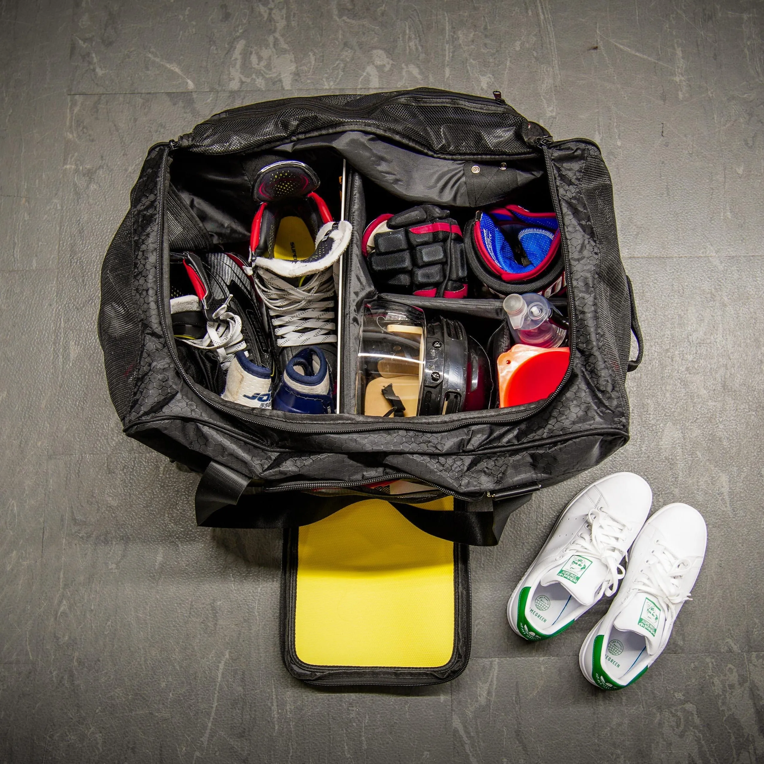 C B Coach & Youth Hockey Bag
