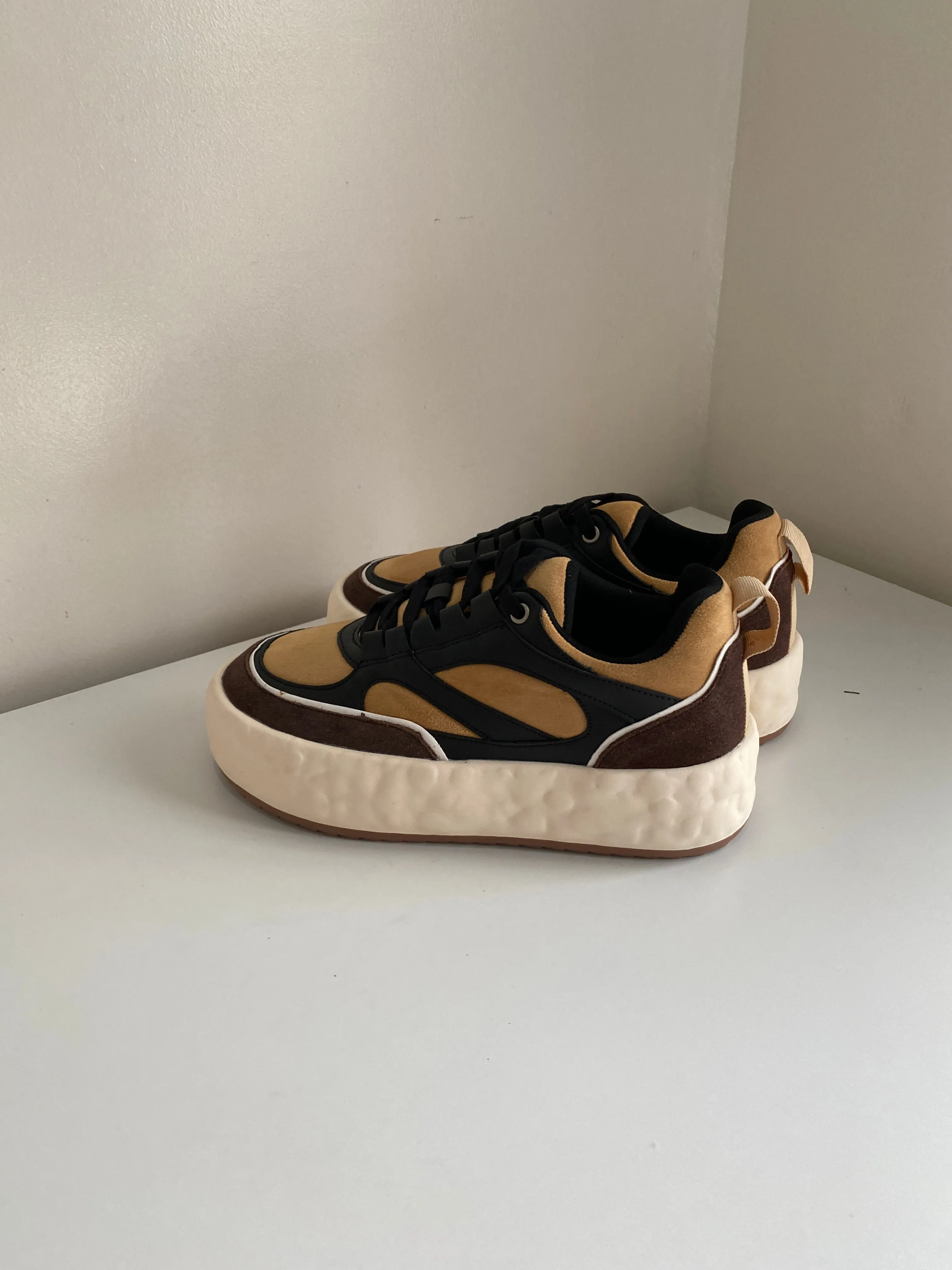 Chunky Sole Sneakers - Earth