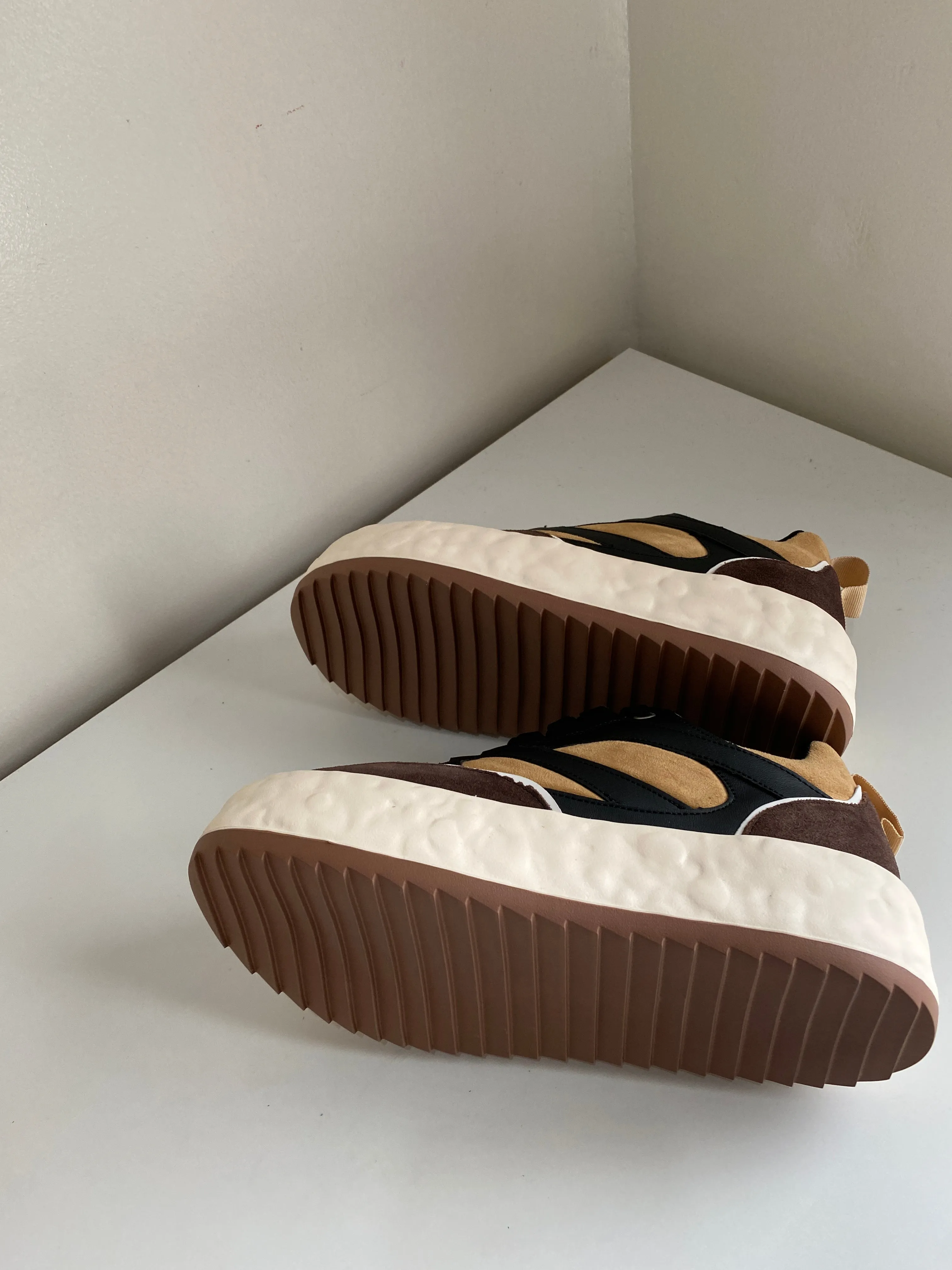 Chunky Sole Sneakers - Earth