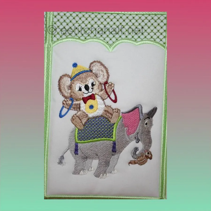 Fuzzy Circus Baby Closet Organizer