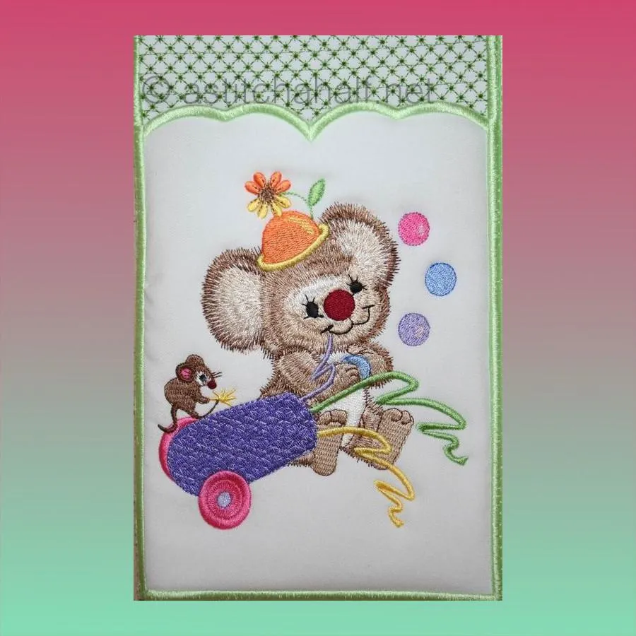 Fuzzy Circus Baby Closet Organizer