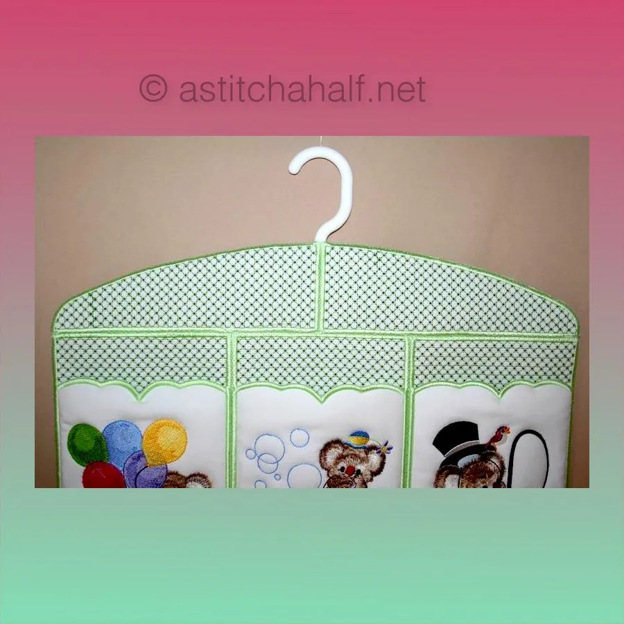 Fuzzy Circus Baby Closet Organizer