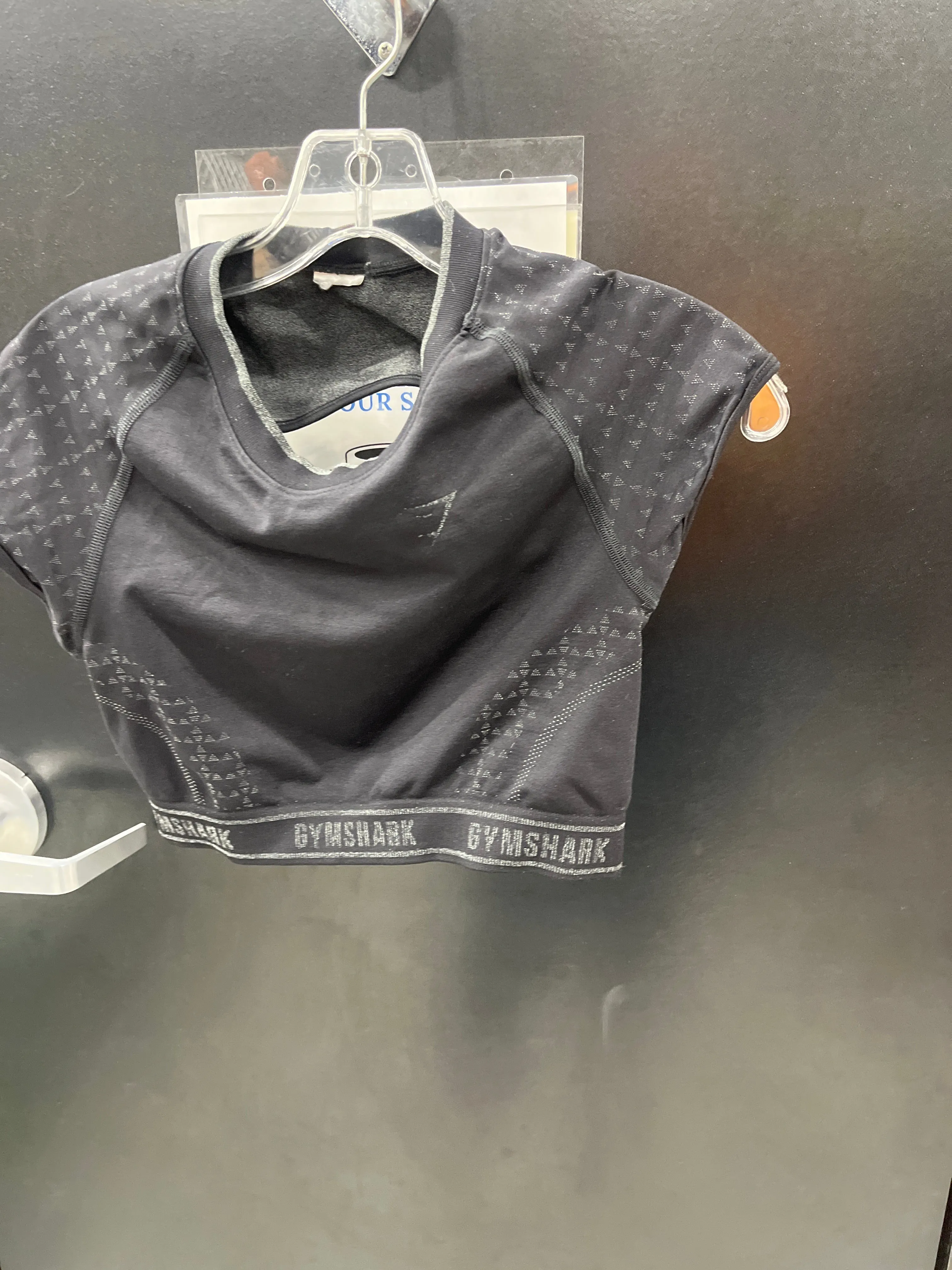 Gym Shark Athletic Top Size Small 8401
