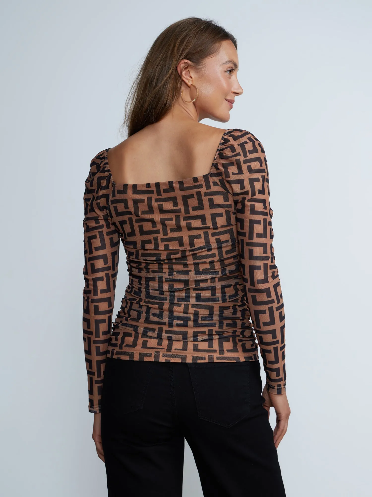 Long Sleeves Ruched Mesh Top