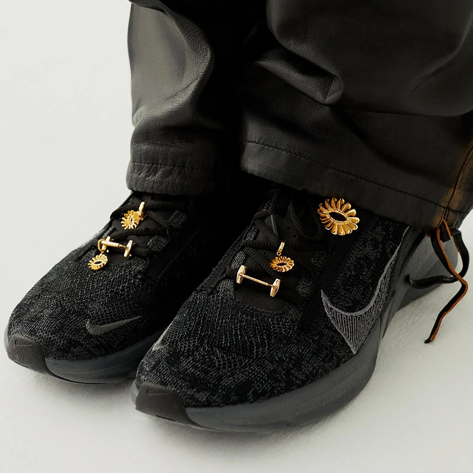 Maxi Sun Swoosh Pin