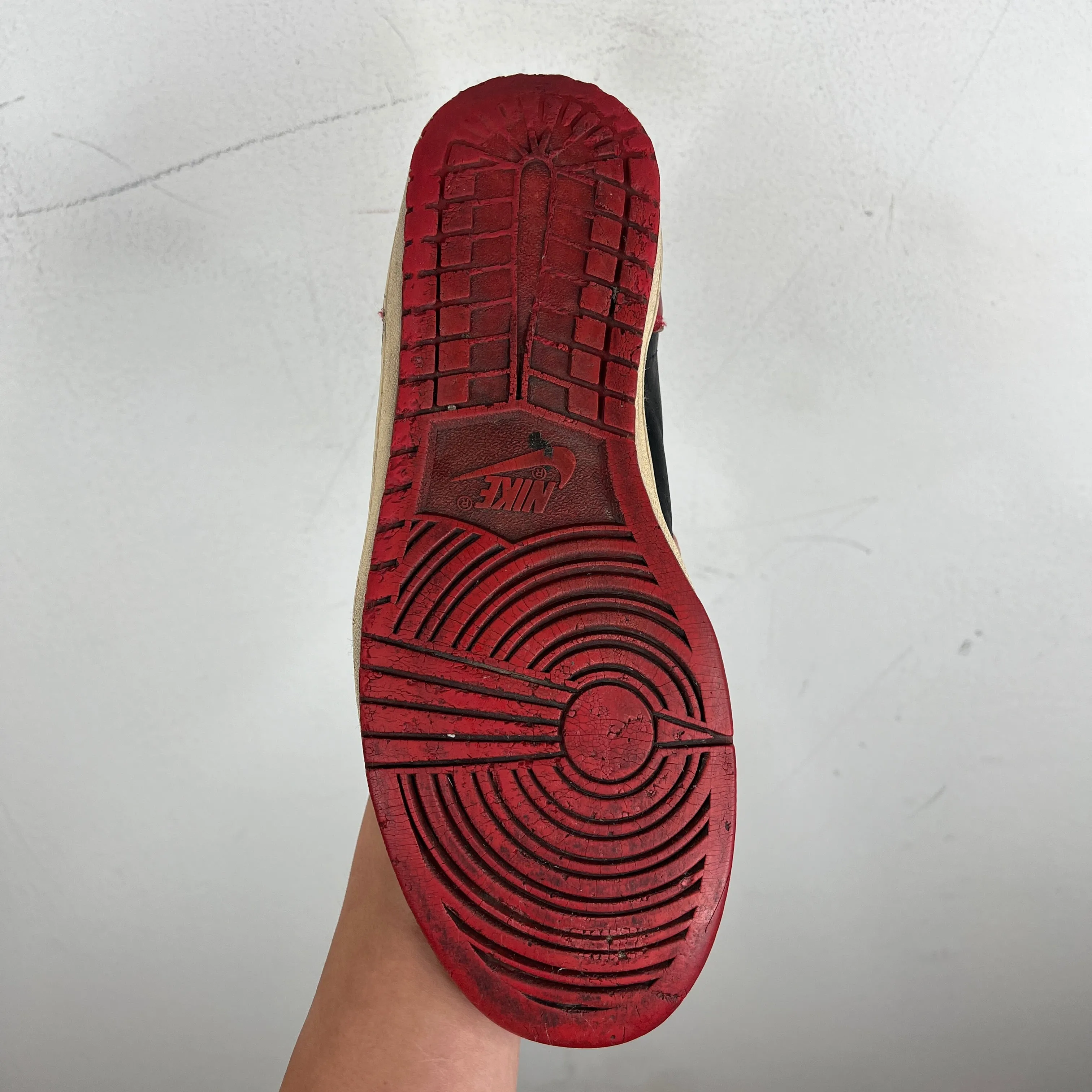 Nike 1985 Air Jordan 1 Bred