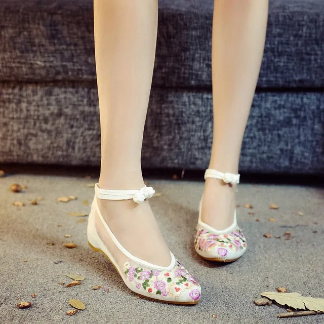 Sheer Pointed Floral Shoes