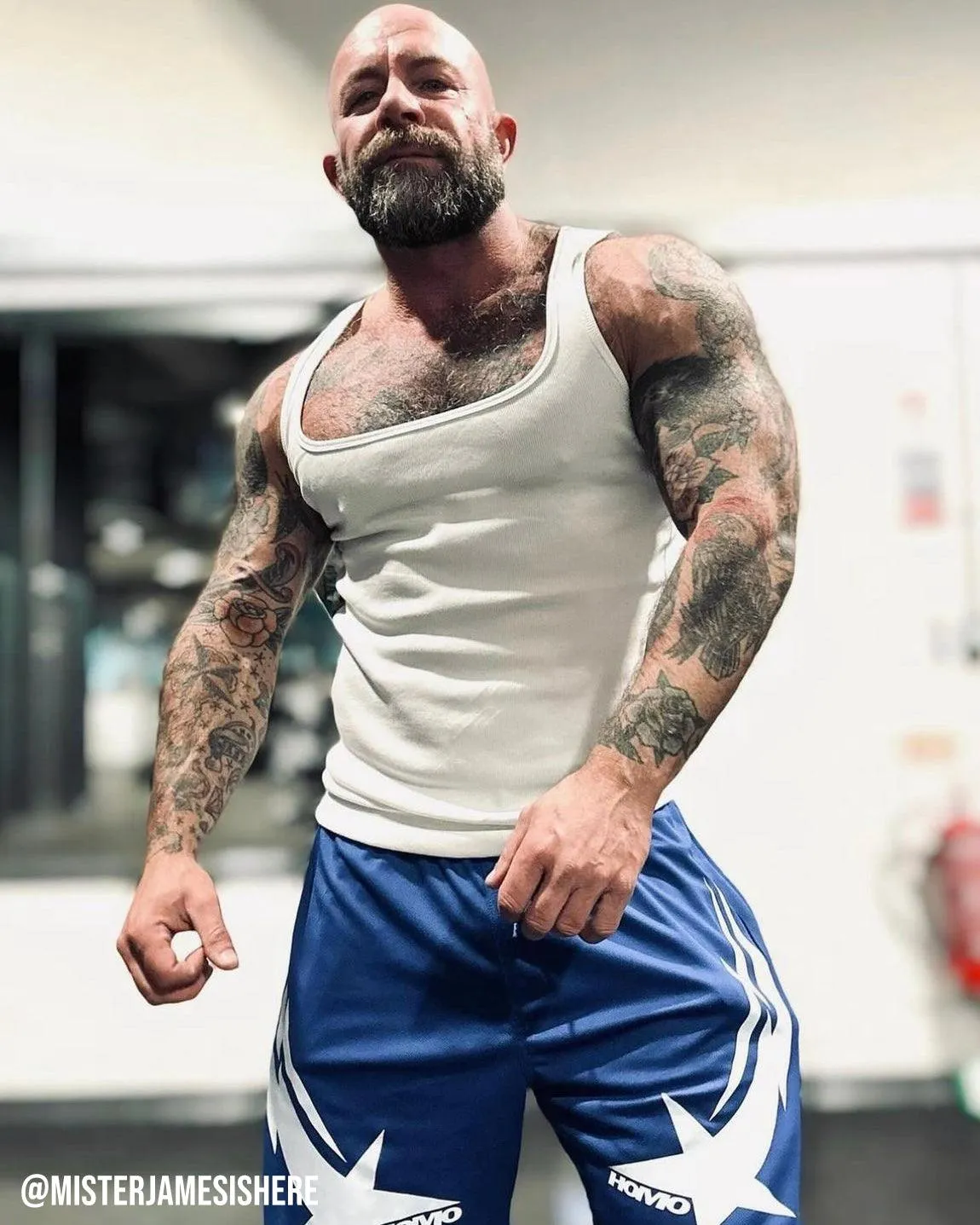 Turbo basketball shorts, white on blue
