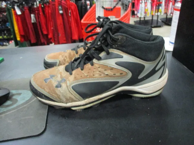 Used Under Armour Size 8 Baseball Cleats