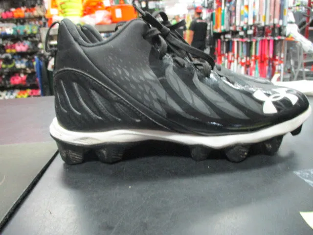 Used Under armour Spotlight Franchise Cleats Youth 4