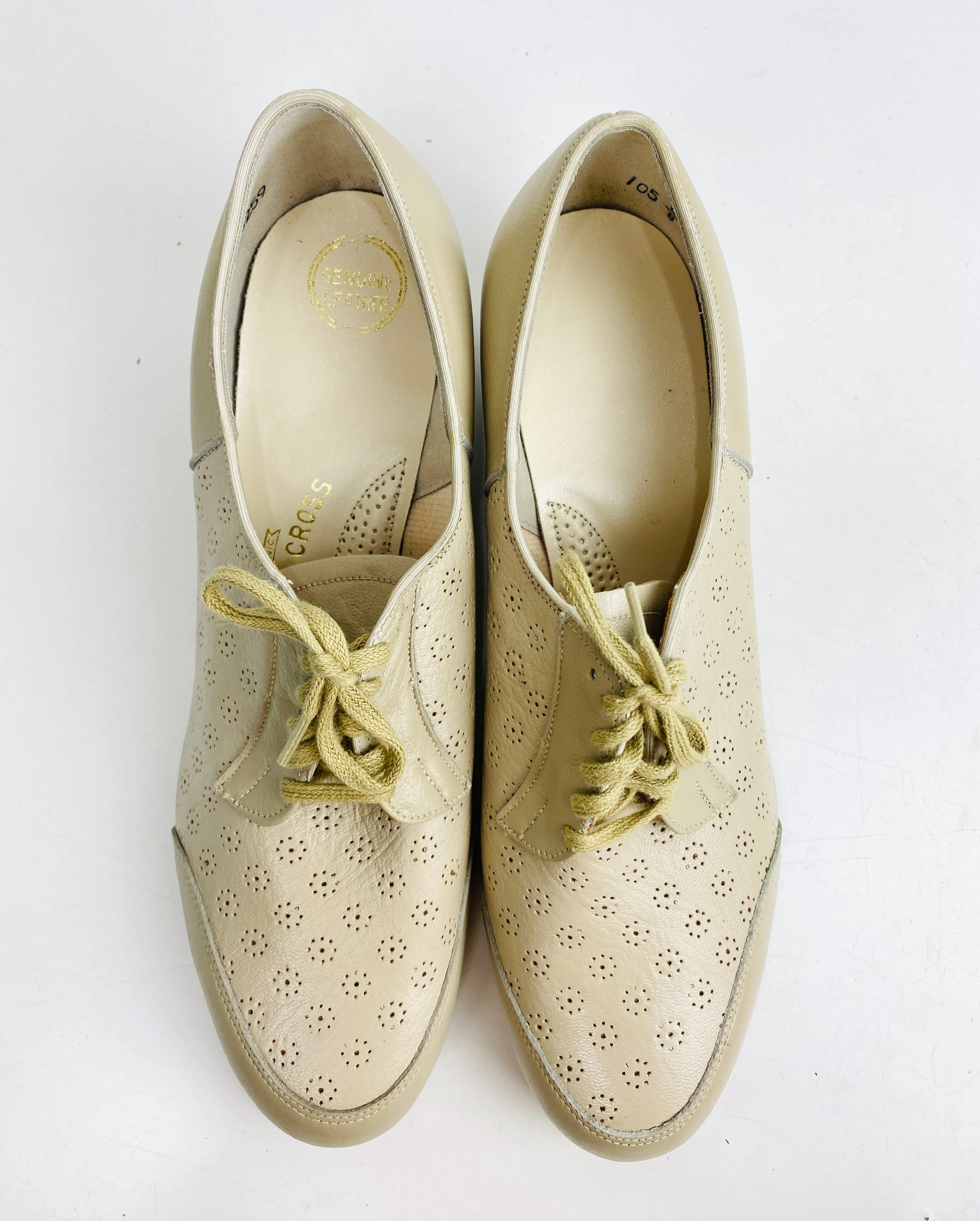 Vintage Deadstock Shoes, Women's 1980s Beige Leather Cuban Heel Oxfords, NOS, 1616
