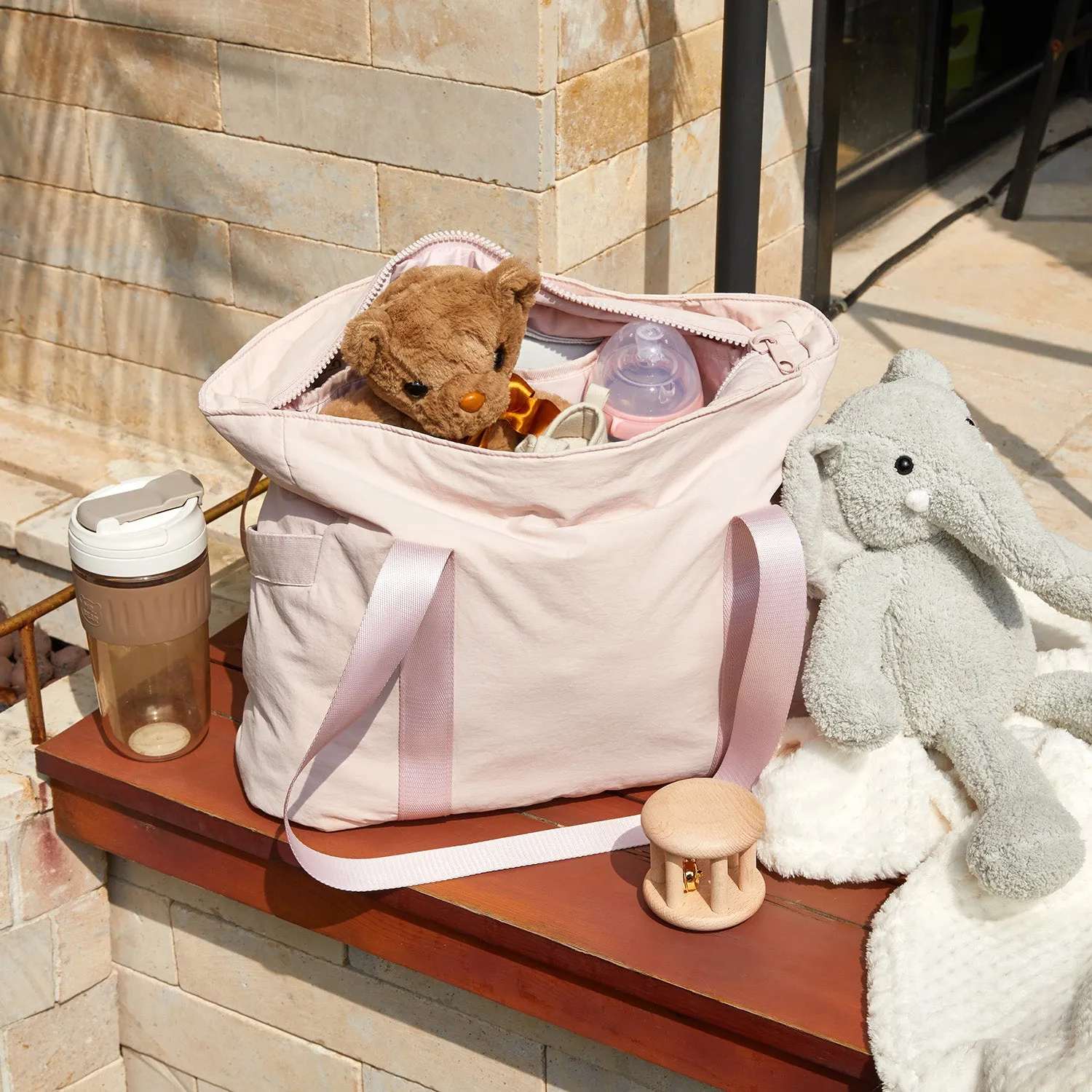 Zoraesque 18L-20L Tote